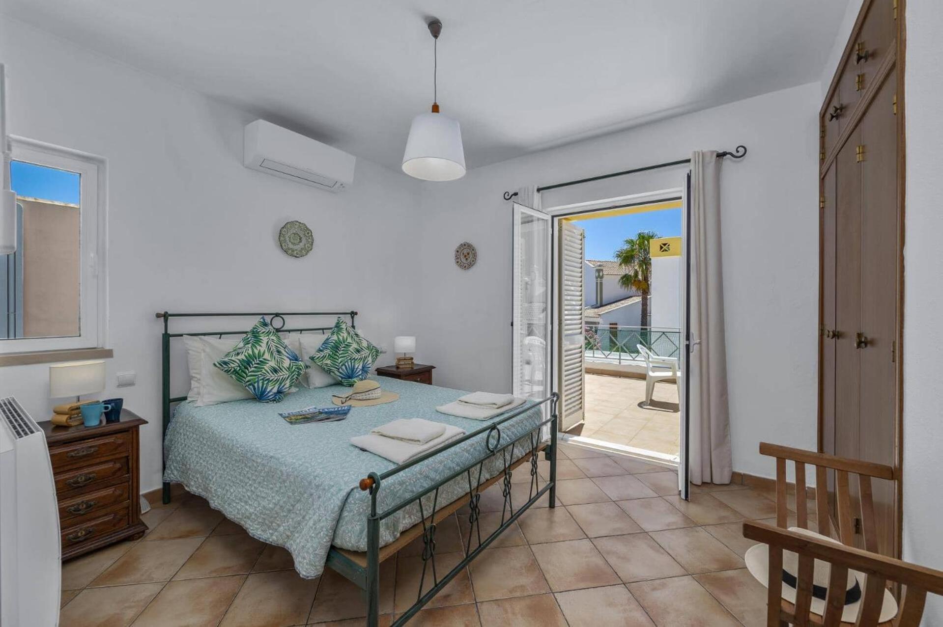 Villa Algarhb By